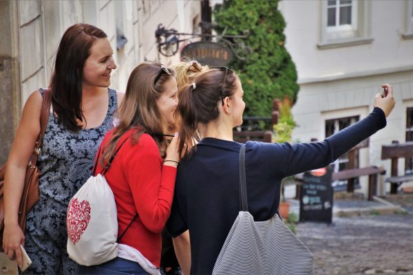 selfie-4521579_1920